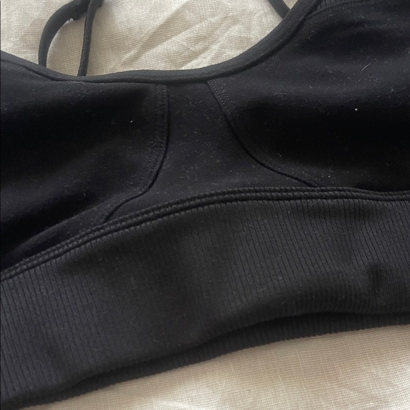 ALO Yoga Black Sports Bra - Picture 5 of 6